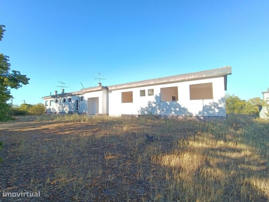 Prédio Para Serviços