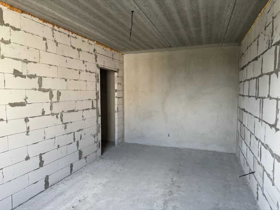 2 кімнатна  в новому будинку з індивідуальним опаленням на пр-ті Миру