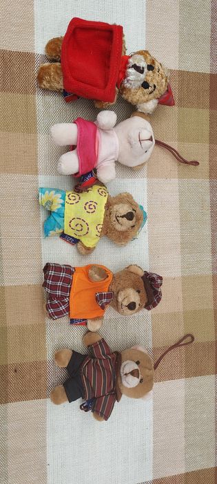 Przedmioty dekorscyjne figurki ozdobne