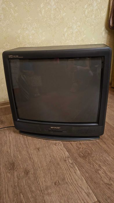 Телевизор SHARP в удовлетворительном состоянии
