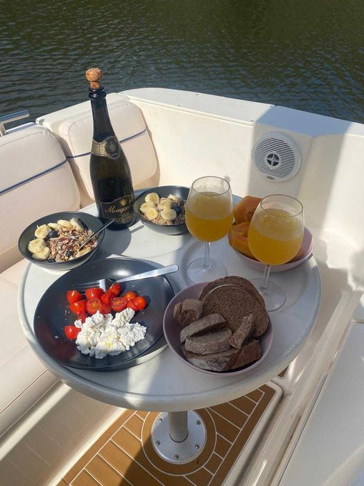 Barco Rinker Fiesta Vee 270