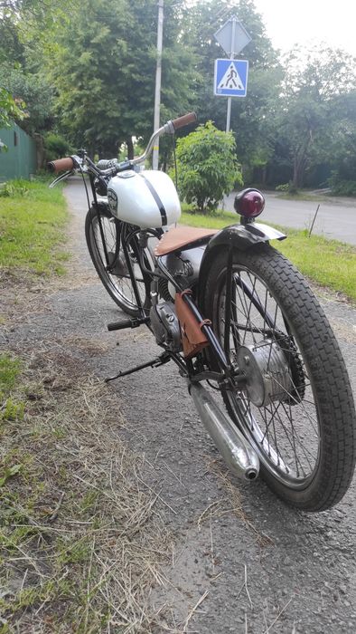 Продам мопед- кастом.