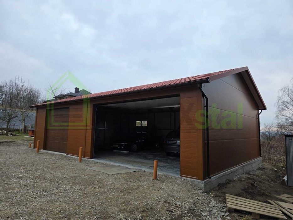 hala Garaż ocieplany z płyty warstwowej 12,5x8 złoty dąb orzech