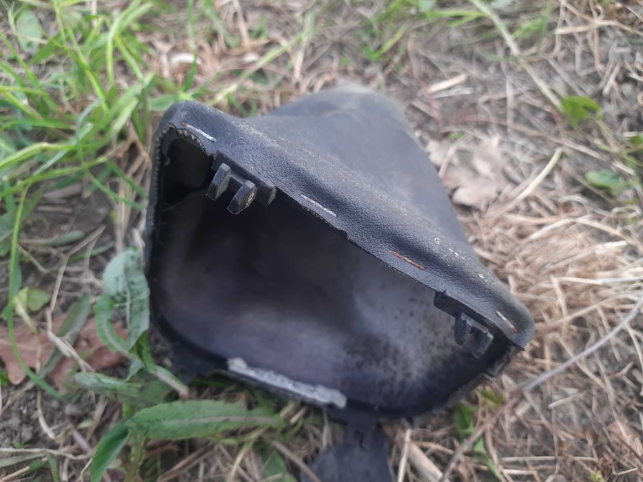 Чехол обшивка ободок куліси механічної коробки Renault Megane Laguna 1