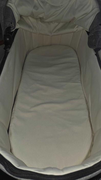 Продам дитячу коляску