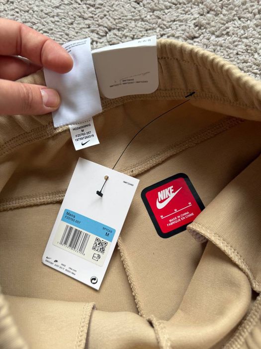 Шорты Nike Tech Fleece Reflective 2025