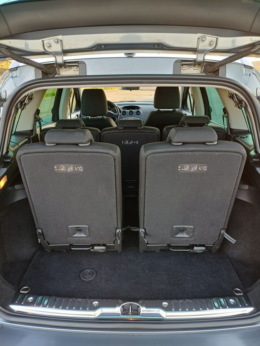 Peugeot 308   7 Lugares