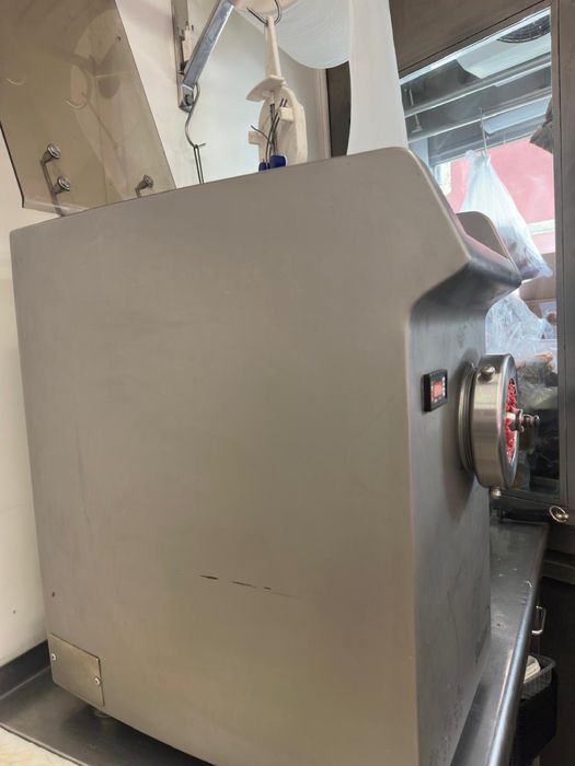maquina picar trifásica  semi nova
