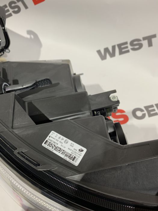 НОВА ОРИГІНАЛ Фара передня Renault Master 3 Рено Мастер 4 2019-