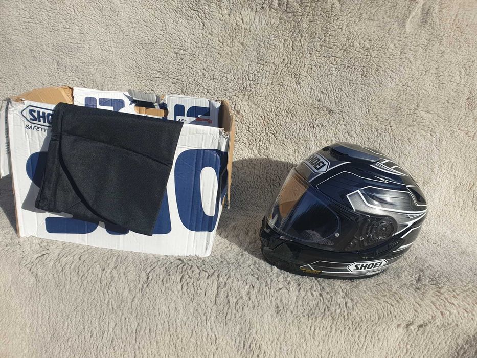 Shoei Gt Air rozm XS ,  kask motocyklowy z blendą przeciwsłoneczną.