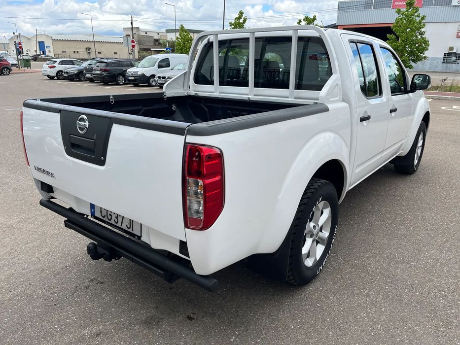 Nissan Navara XE455584244239575044