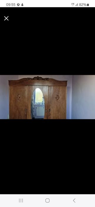 Zabytkowa szafa 3 drzwiowa