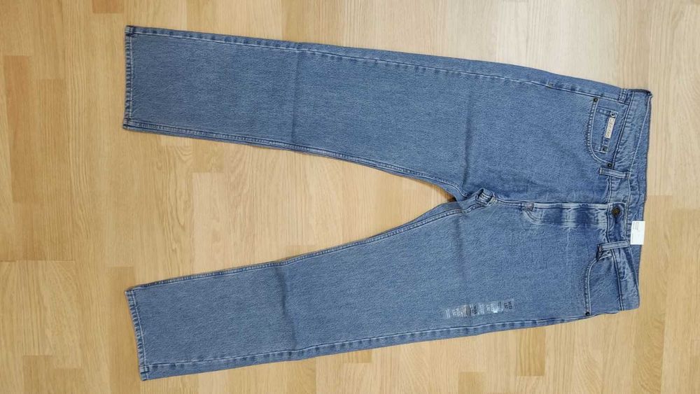 Продам джинси Calvin Klein -W33-W34- прямі. Орігінал . Нові.