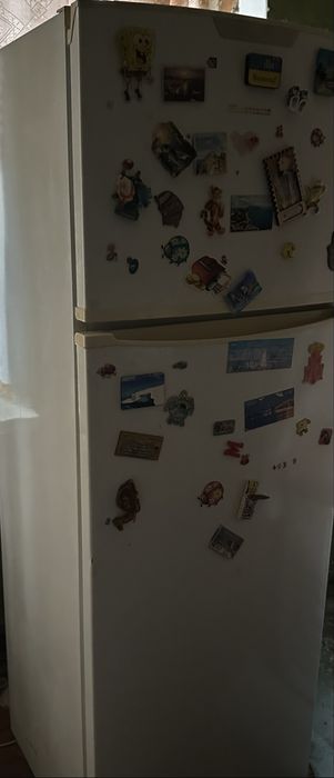 Холодильник двухкамерный