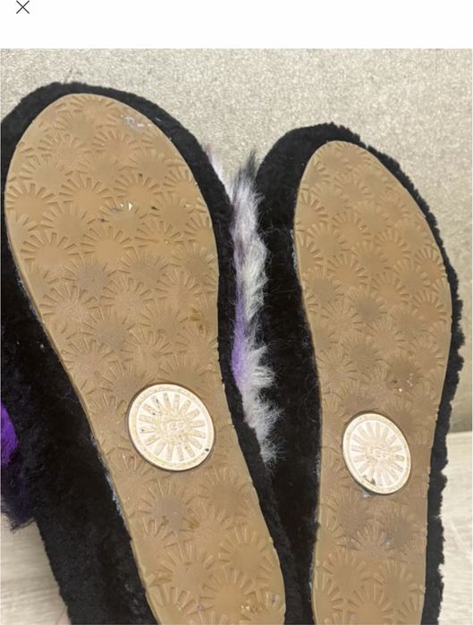 Яскраві сандалі   .ugg  м'які капці оригинал