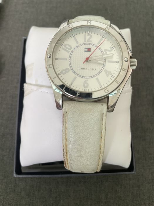 Lote 2 Relógios Tommy Hilfiger Originais – Masculino e Feminino