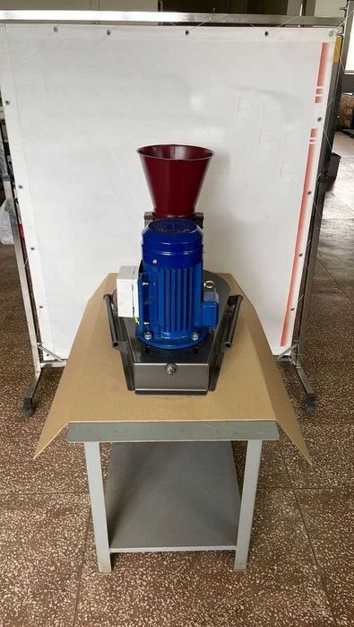 Гранулятор з двигунами на станині 1,5-7,5квт 220/380(Мат100/150/200мм)