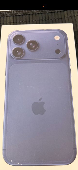 Iphones 17 Pro Max Azul selados