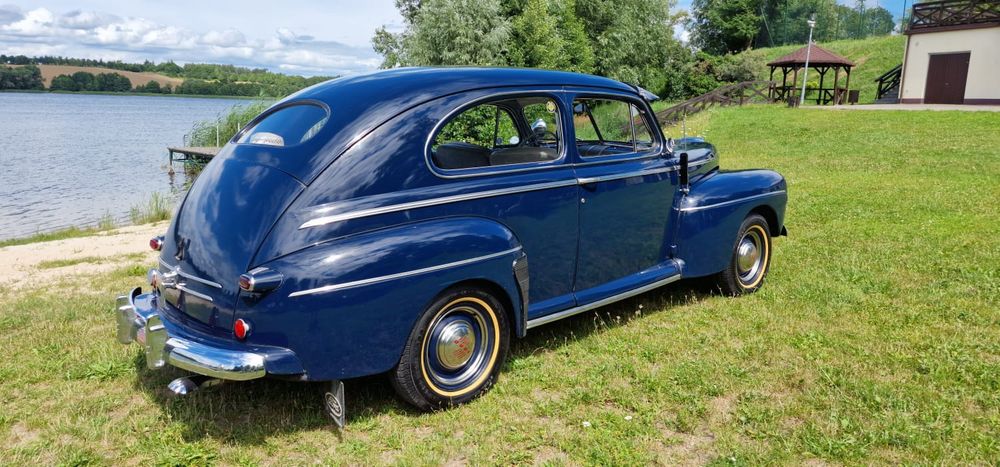 Ford Super Delux V8 1946
