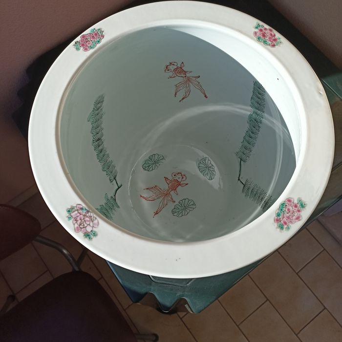 Cachepot Aquário oriental com suporte em madeira