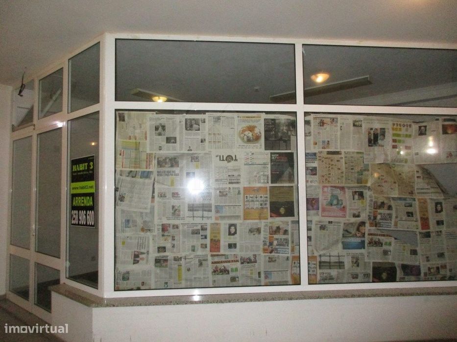 Loja para comércio ou serviços.