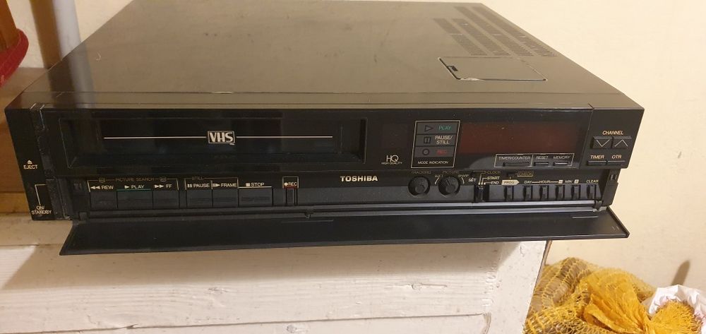 Odtwarzacz kaset VHS