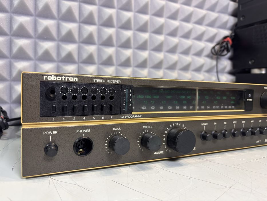 Amplituner RFT ROBOTRON SR 2410