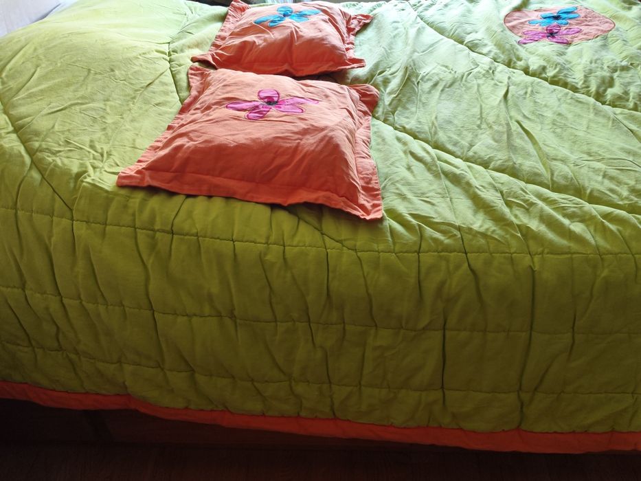 Edredão de aquecimento e decorativo
