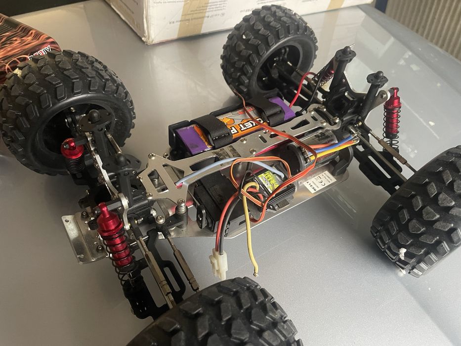 Reely detonator RC Monster truck Auto rc