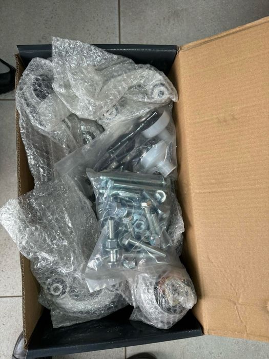 Polcar 1324376A Комплект важелів ричагів перід vw passat b5,audi a4-a6