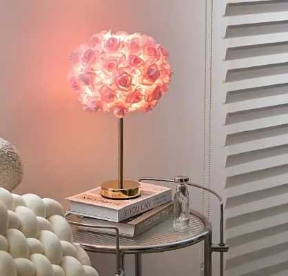 Luminária de Mesa Decorativa – Buquê de Rosas LED | 3 Tonalidades e Intensidade Regulável