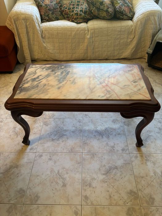Mesa  com pedra mármore