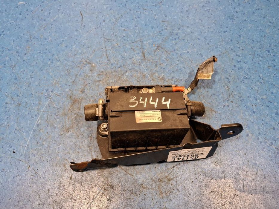 BMW 320D PODGRZEWACZ WODY 64.12-6904668