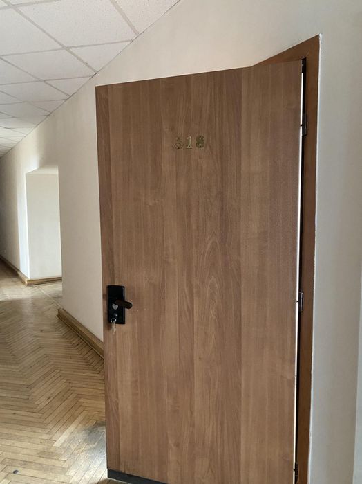 Оренда офісу на вул. Євгенія Сверстюка,23 на 66,7 м²