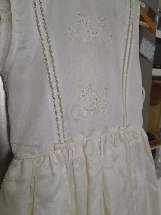 Vestido de comunhão para 8/9 anos.