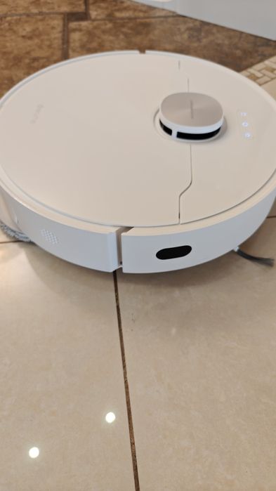 Dreame L10s Ultra • Робот-пилосос