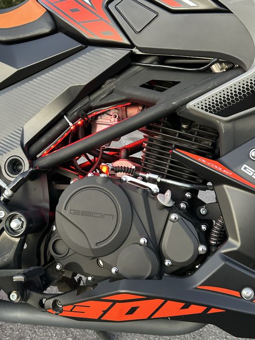 Geon  Vertex 300