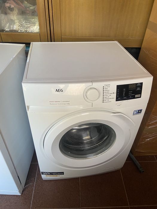 Maquina de levar roupa AEG
