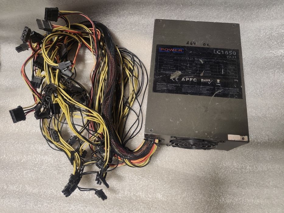 Блок живлення LCPower LC1650 Mining-Edition 1650Watt 14*(6+2)PIN V2.31