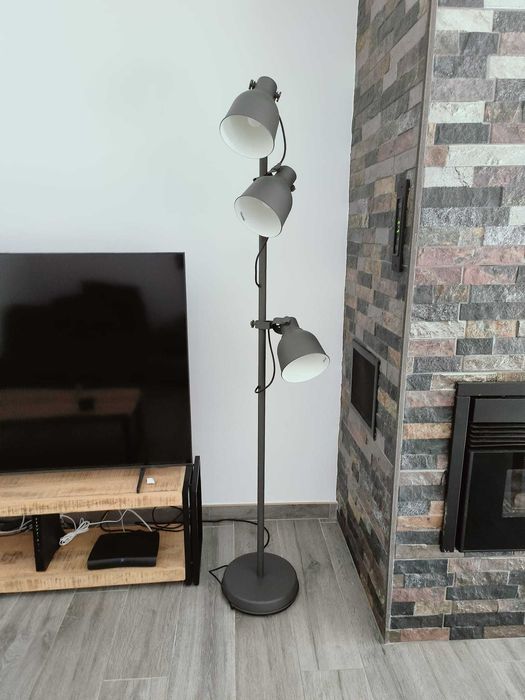 Candeeiro de pé Hektar IKEA cinza escuro