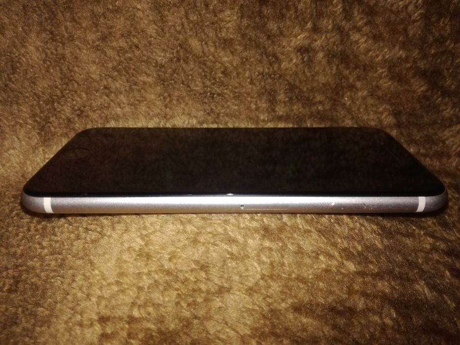 Продам iPhone SE 3 2022 (Neverlock, Оригінал)