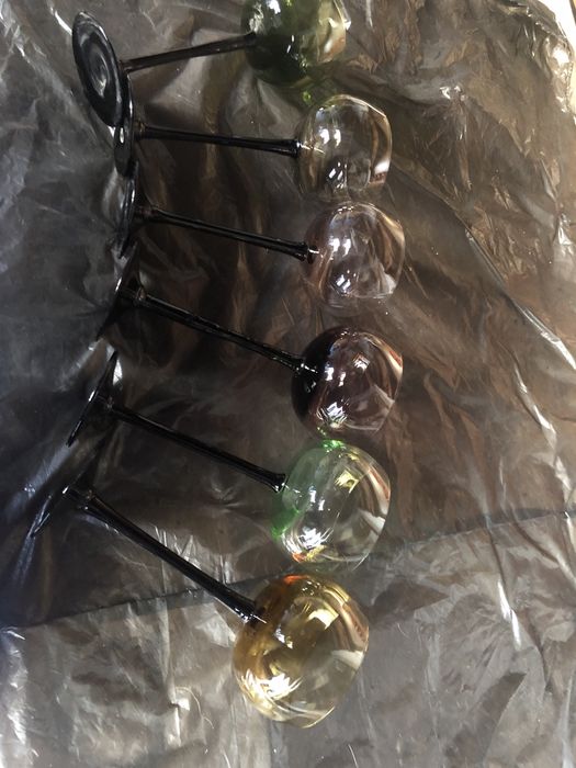 Varios modelos de copos garrafas