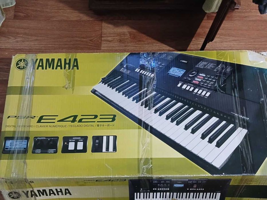 Синтезатор Yamaha PSR-E423 | Стан нового | Повна комплектація: 9 900 ...