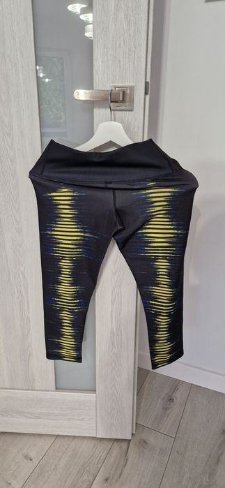 Adidas getry legginsy sportowe treningowe techfit Ais Capri Illum XS