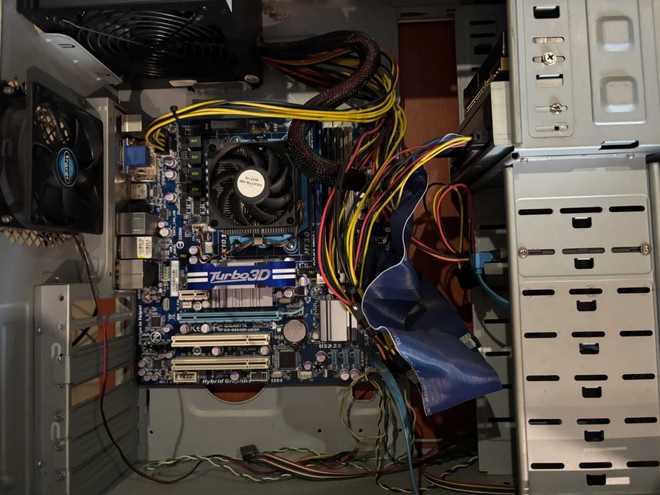 Komputer AMD Athlon II X3 450, 8GB ram, 120 GB ssd, monitor