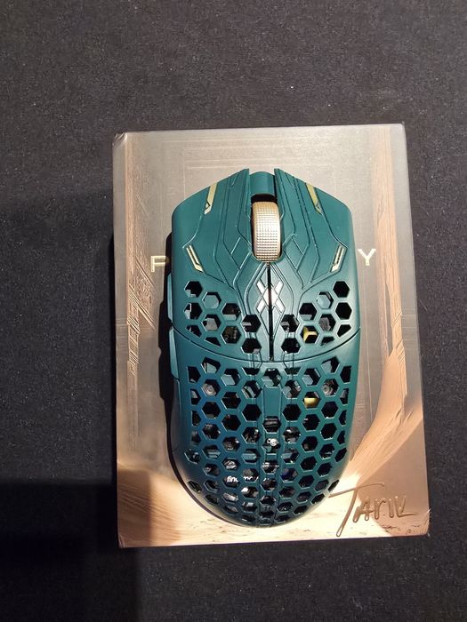 Finalmouse ulx Prophecy Tarik [small]