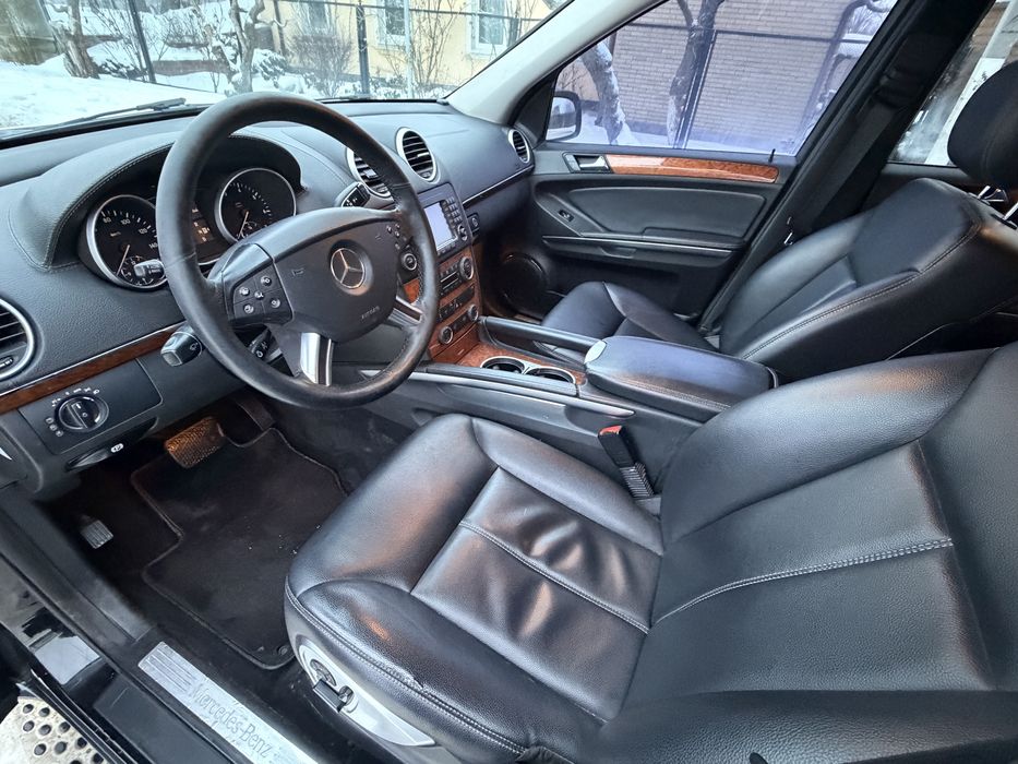 Продам Mercedes Gl450 кінець 2008 року гарний стан рідний пробіг!