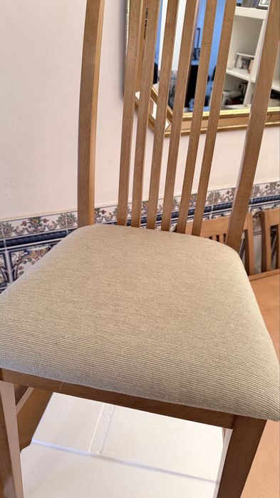 Mesa de Jantar Extensível (até 240cm) + Conjunto de 6 Cadeiras