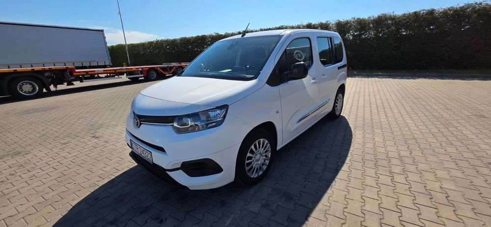 Toyota Proace City pierwszy właściciel , serwisowany ASO, możliwa sprzedaż na Fakturę VAT