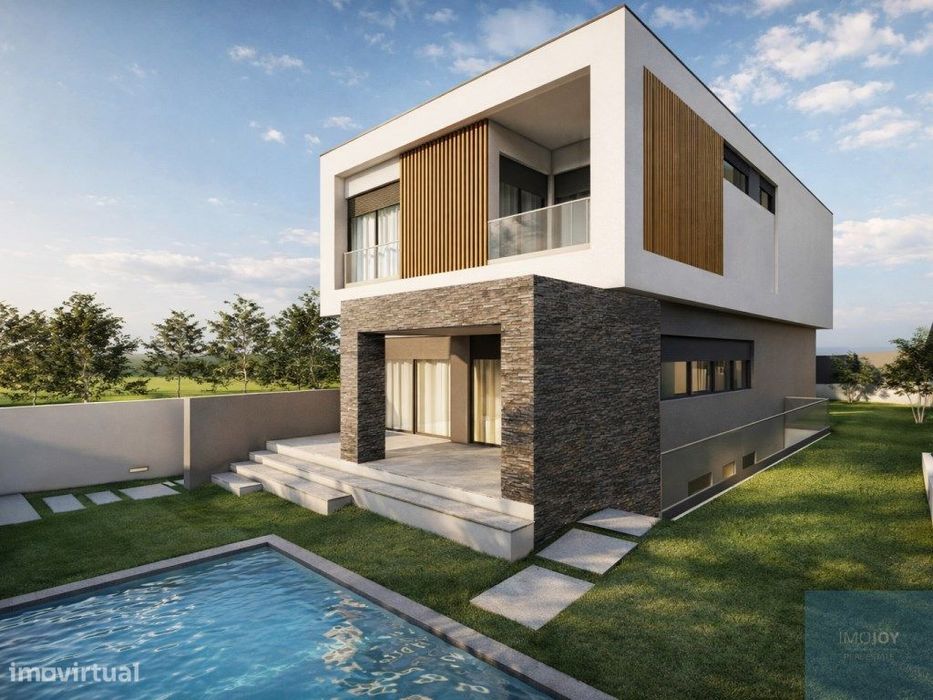 Contemporary 4+1 Bedroom Detached Villa with Swimming Pool in Estoril...